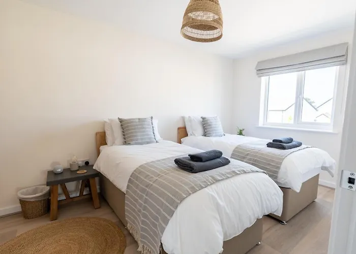 The Bright House, St Eval - Near Padstow, Mawgan Porth, Watergate, Bedruthan & Porthcothan