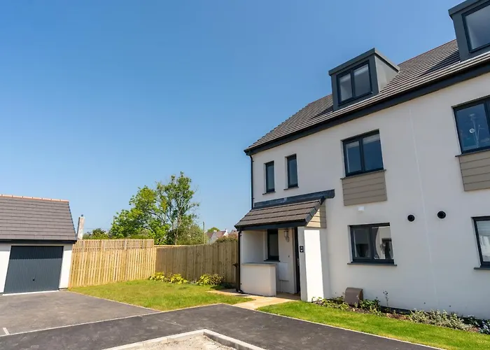 The Bright House, St Eval - Near Padstow, Mawgan Porth, Watergate, Bedruthan & Porthcothan